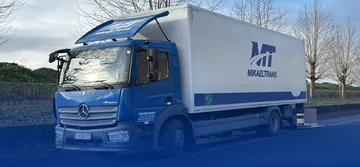 Превозник Камион Mercedes Atego у Gent Белгија